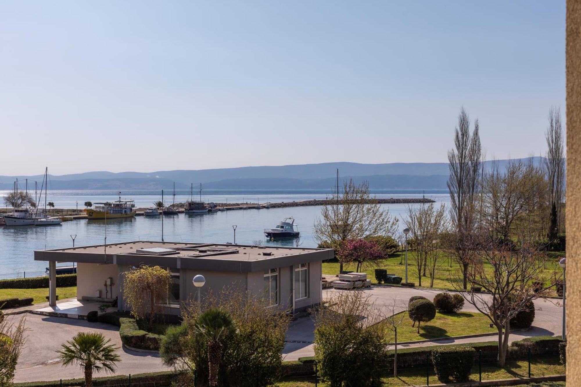 Apartment Marijo Omiš Buitenkant foto